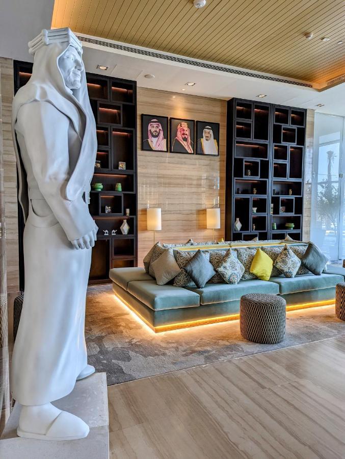 Citadines Abha Aparthotel Exterior foto A butler at the Ritz-Carlton, DIFC, Dubai