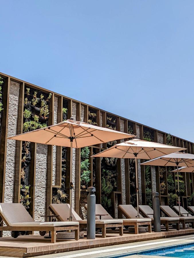 Citadines Abha Aparthotel Exterior foto The restaurant's patio